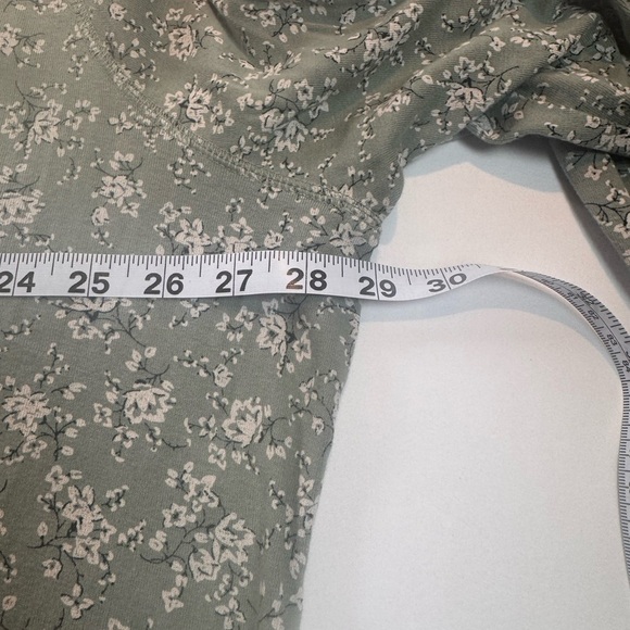 Chaps Olive Crew Neck Tee in excellent condition
Size 3X - Picture 5 of 7